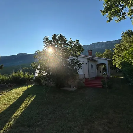 Istrian بيت للعطل